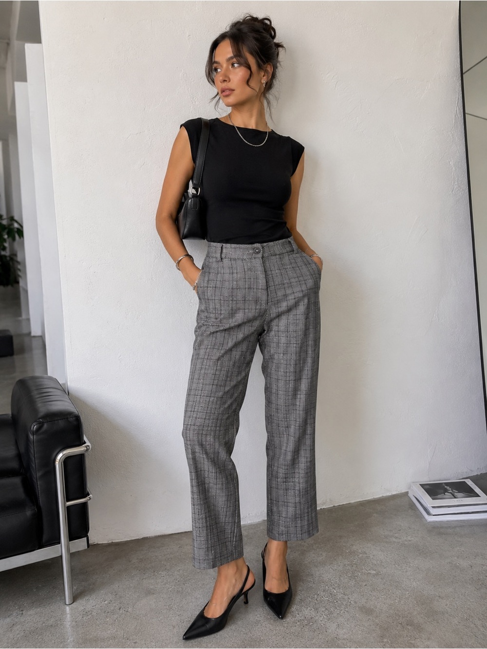 United Colors of Benetton Gray Plaid Straight High Rise Leg Crop Career Pants
